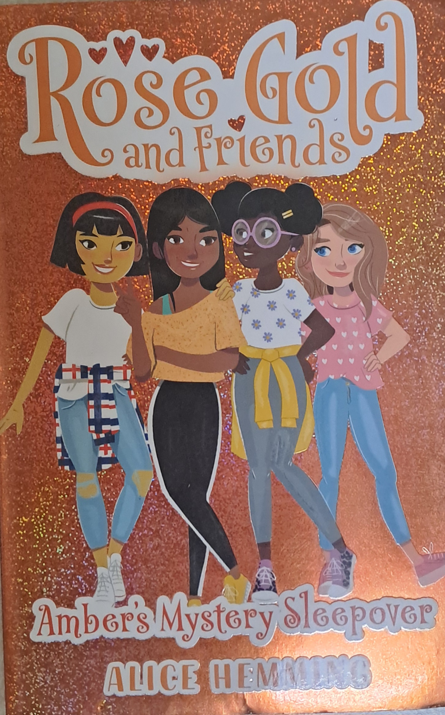 IMG : Rose Gold And Friends #3 Amber's Mystery Sleepover